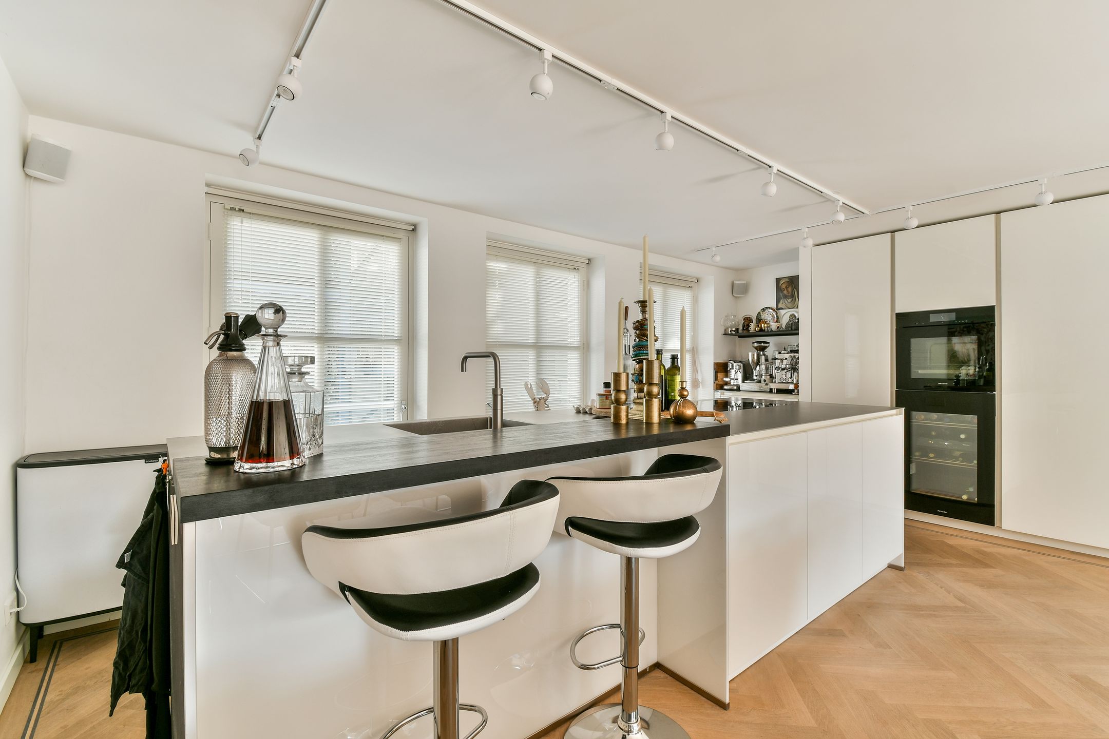 Foto 9 van Nieuwe Uilenburgerstraat 9-F