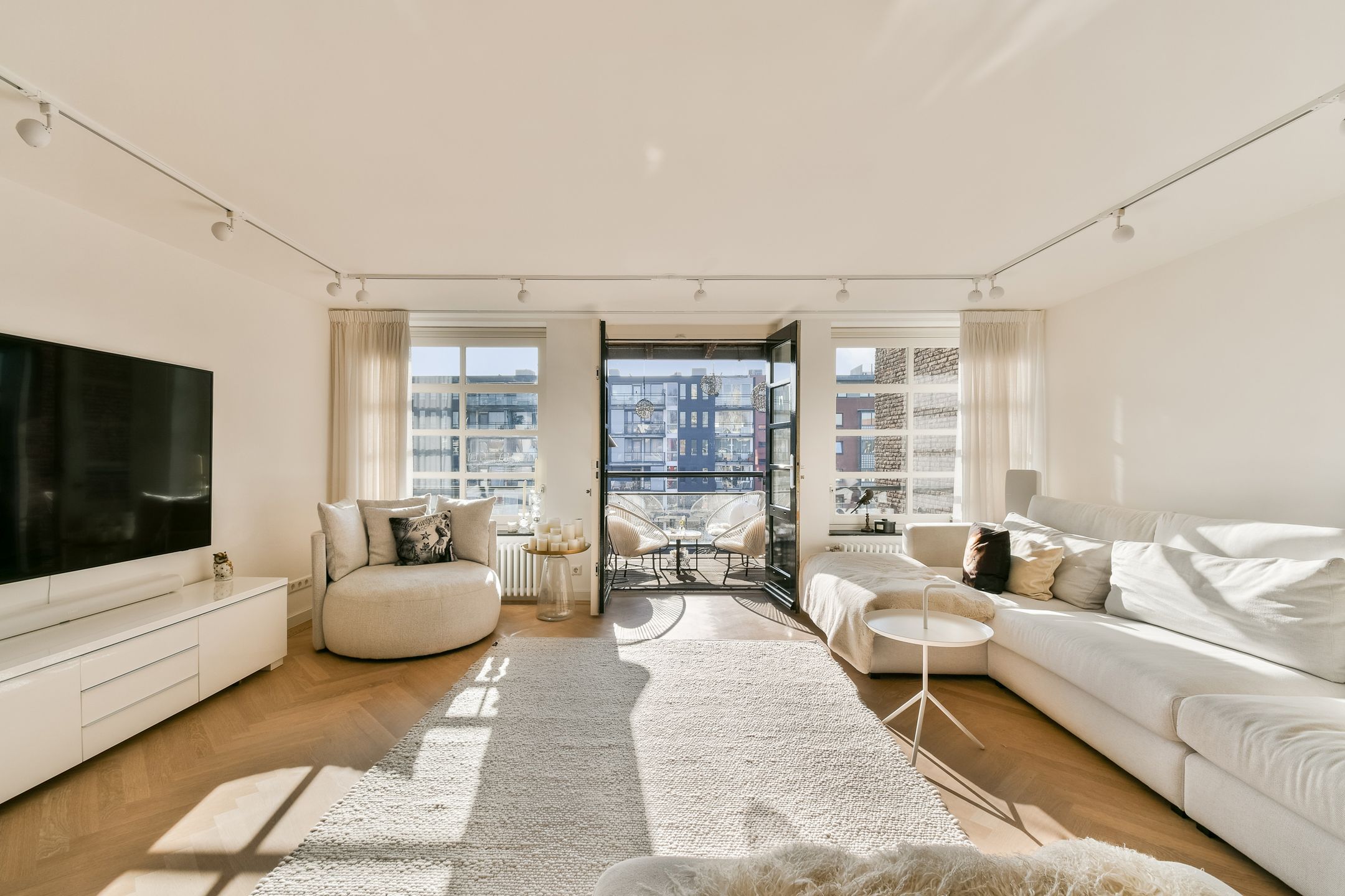 Nieuwe Uilenburgerstraat 9-F 9 F