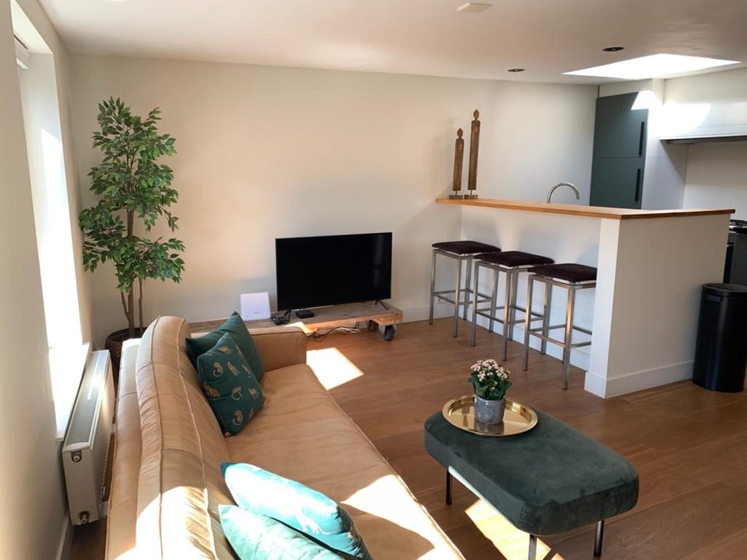 Photo 2 of Van Ostadestraat 350-3