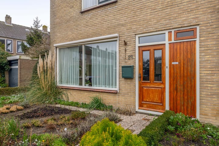 Photo 4 of Julianalaan 28