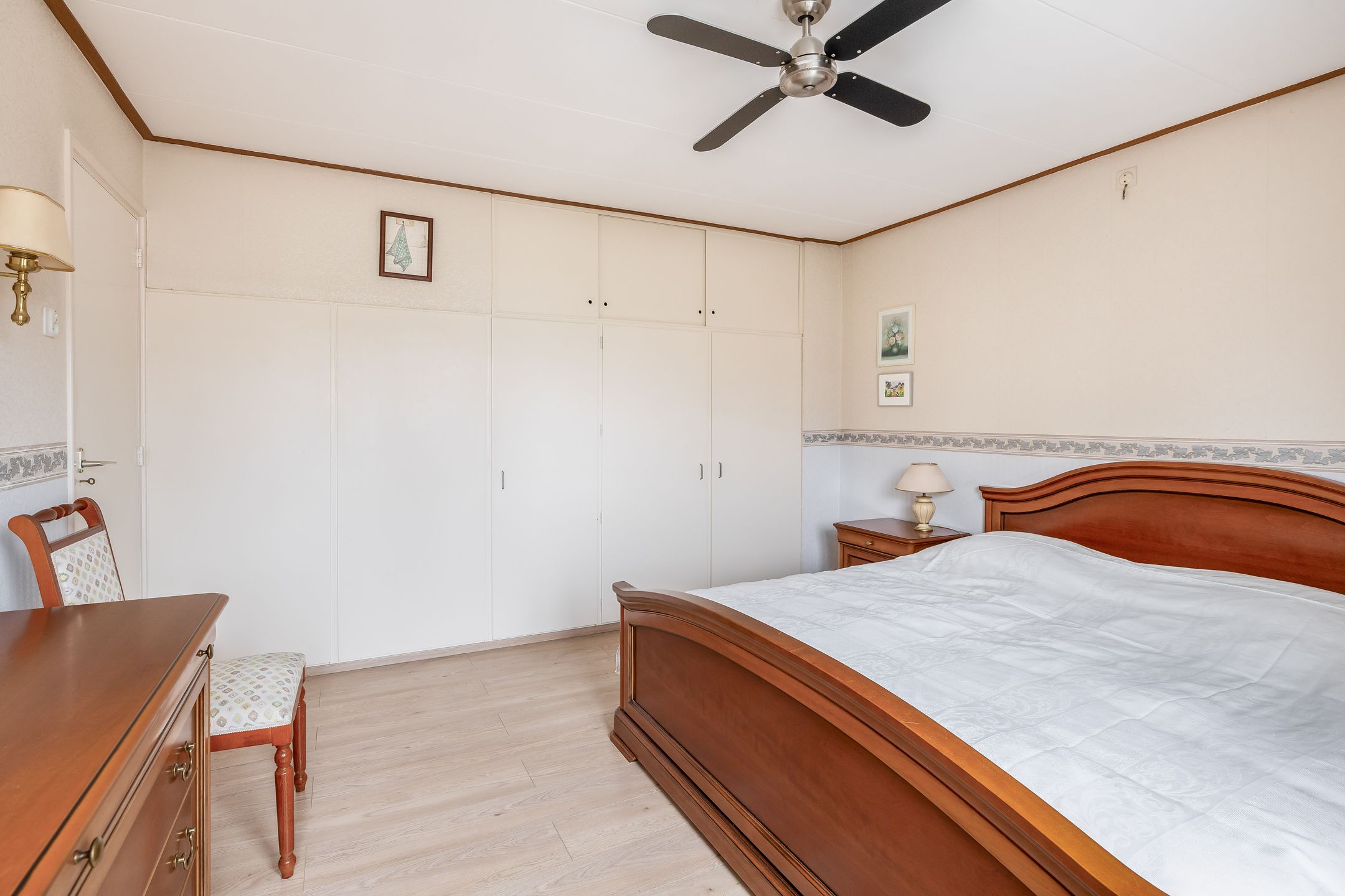 Foto 24 van Julianalaan 28