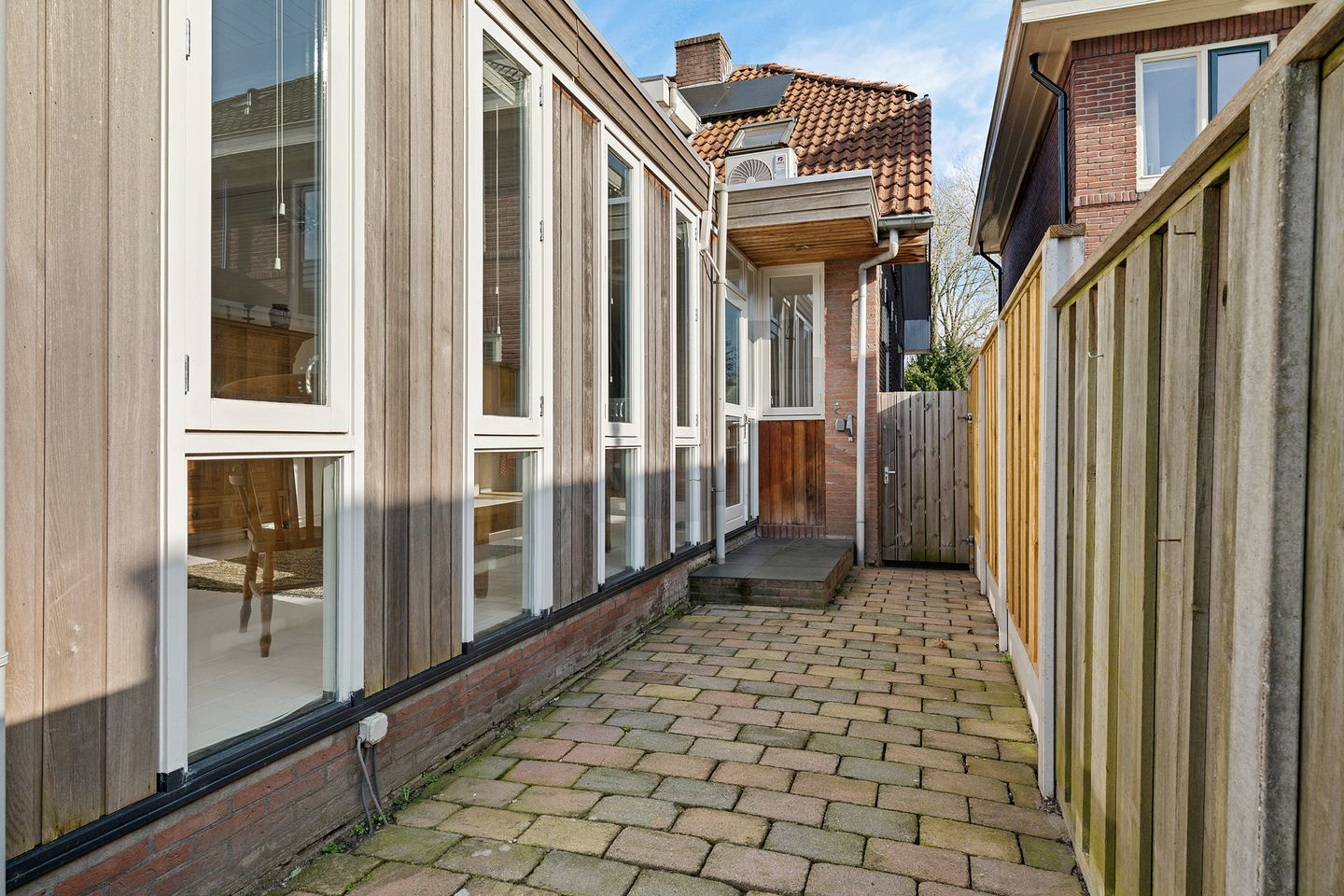 Photo 29 of Ouverturestraat 40