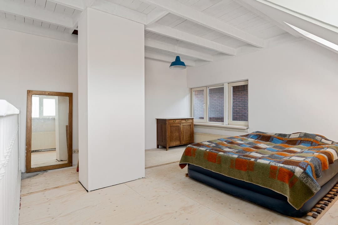 Photo 23 of Ouverturestraat 40