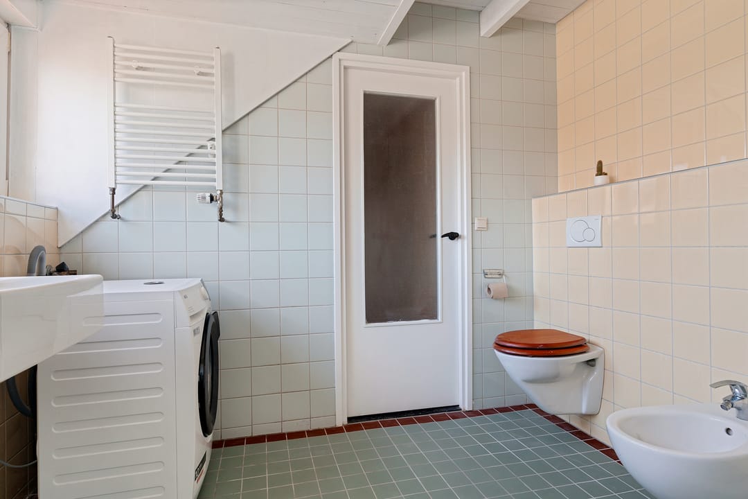 Photo 28 of Ouverturestraat 40