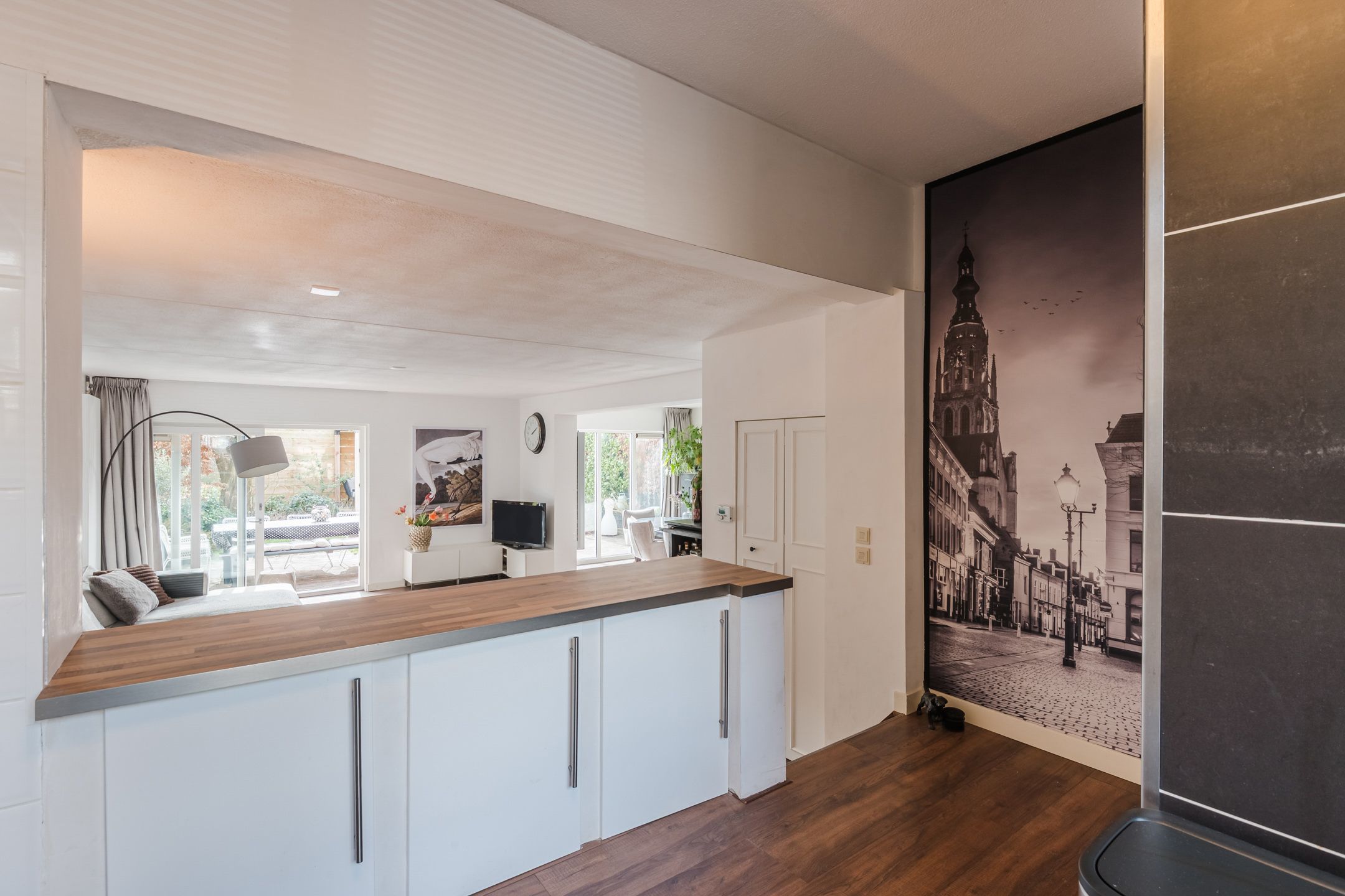 Photo 12 of Isenburgstraat 43