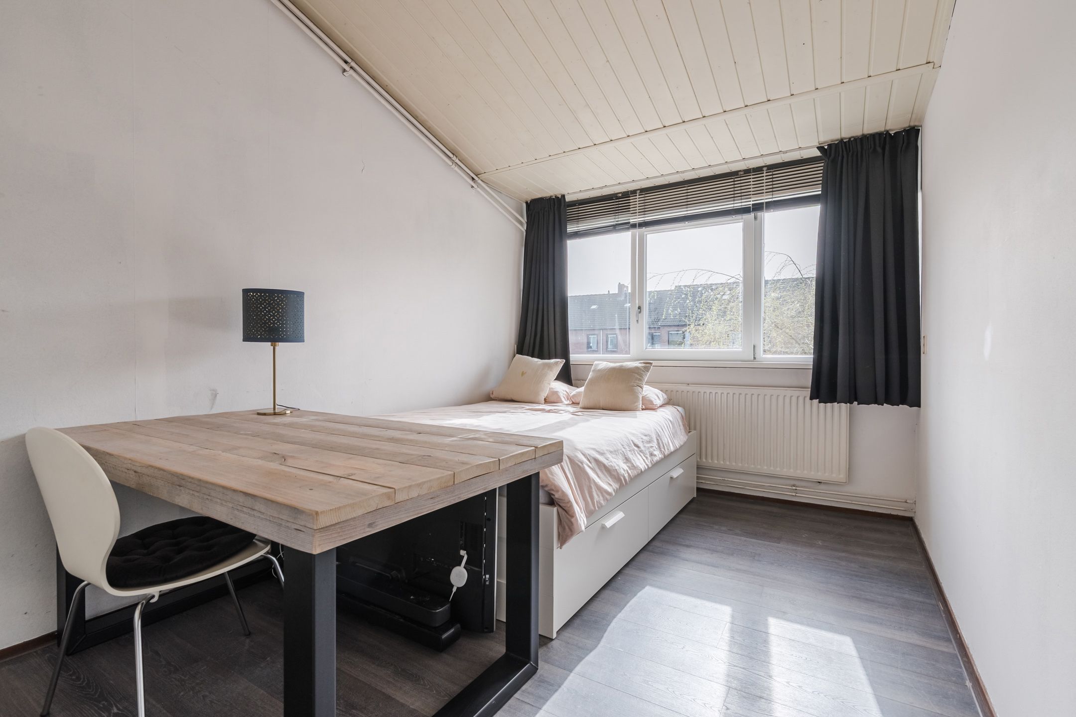 Photo 21 of Isenburgstraat 43