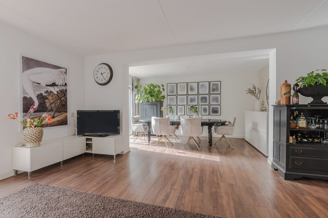 Photo 8 of Isenburgstraat 43