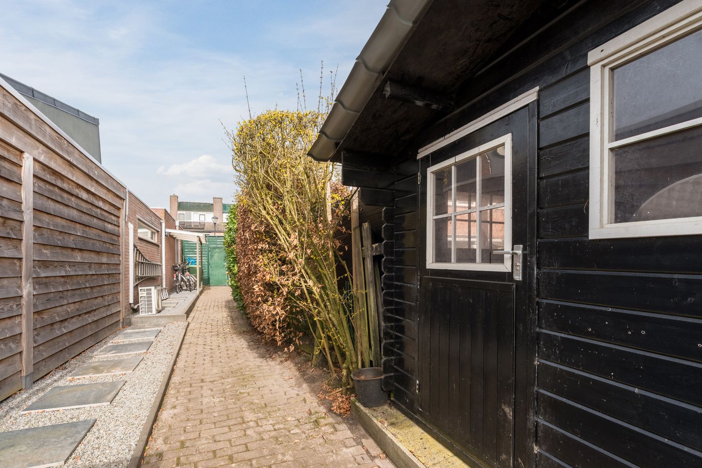 Photo 35 of Isenburgstraat 43