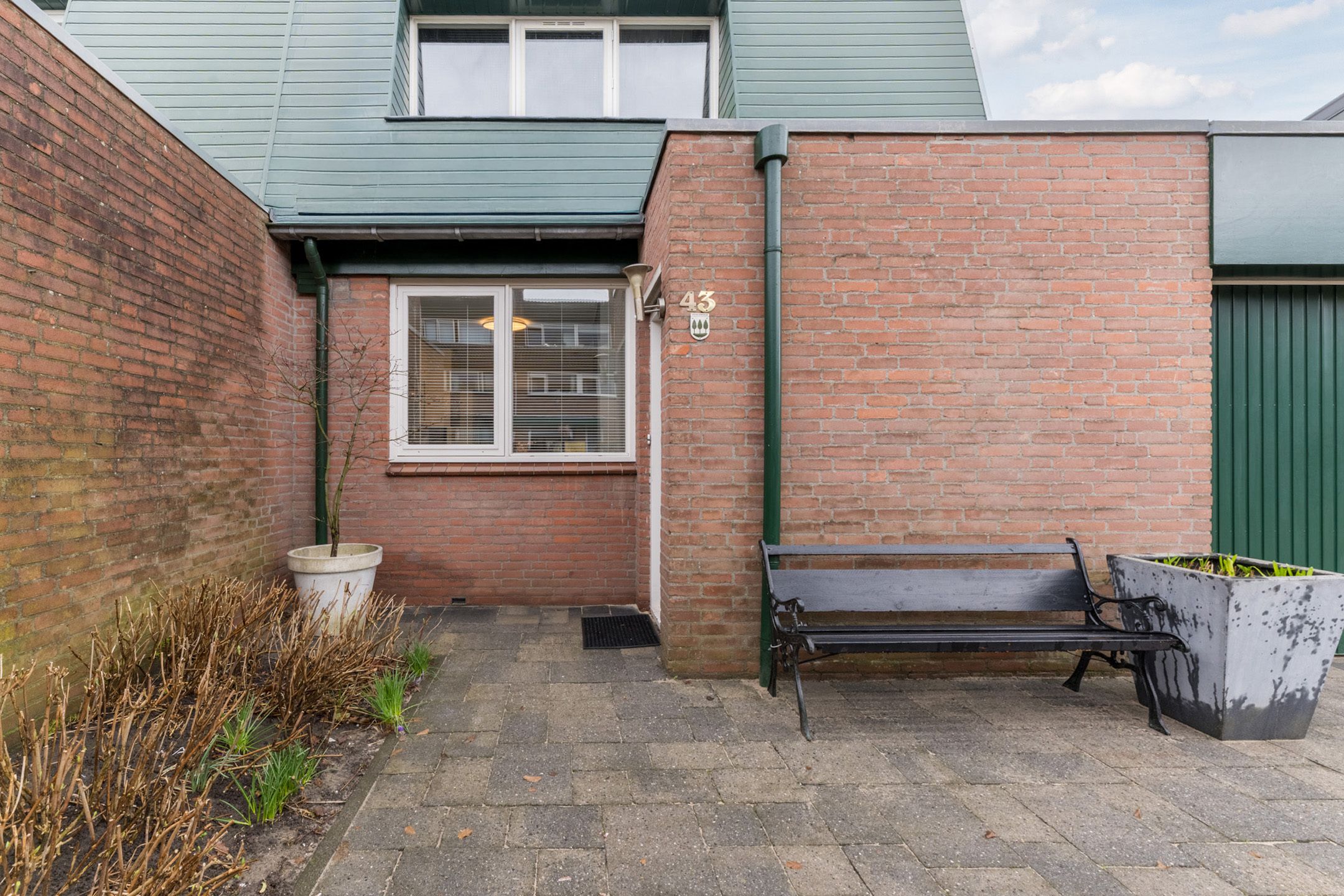 Photo 36 of Isenburgstraat 43