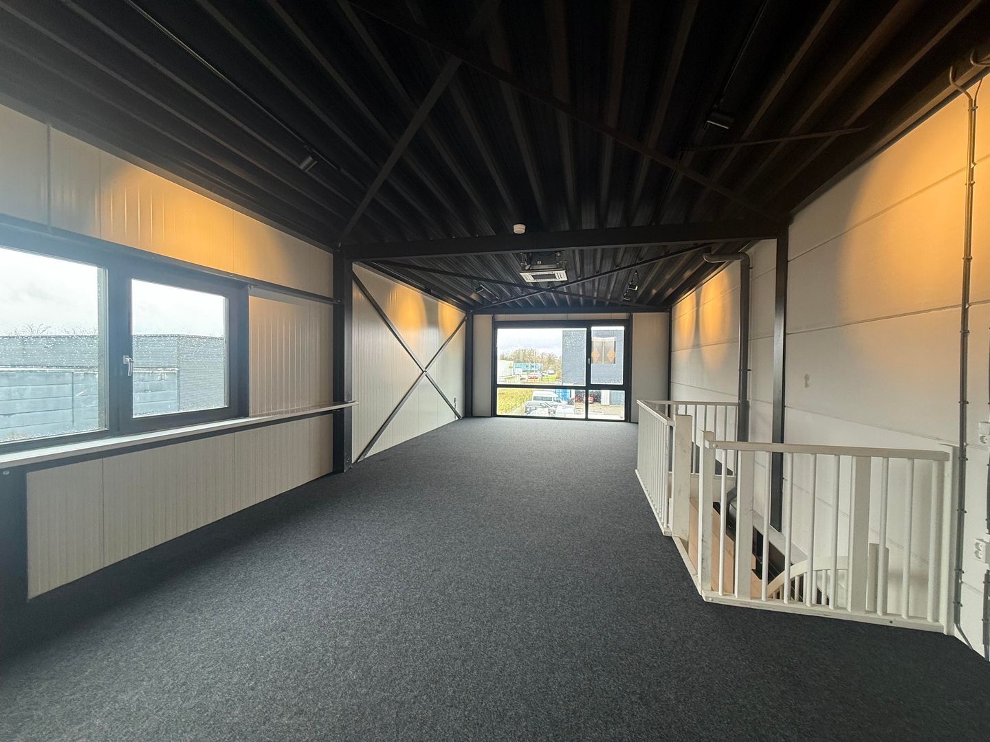 View photo 4 of Jan van der Heijdenstraat 26-T