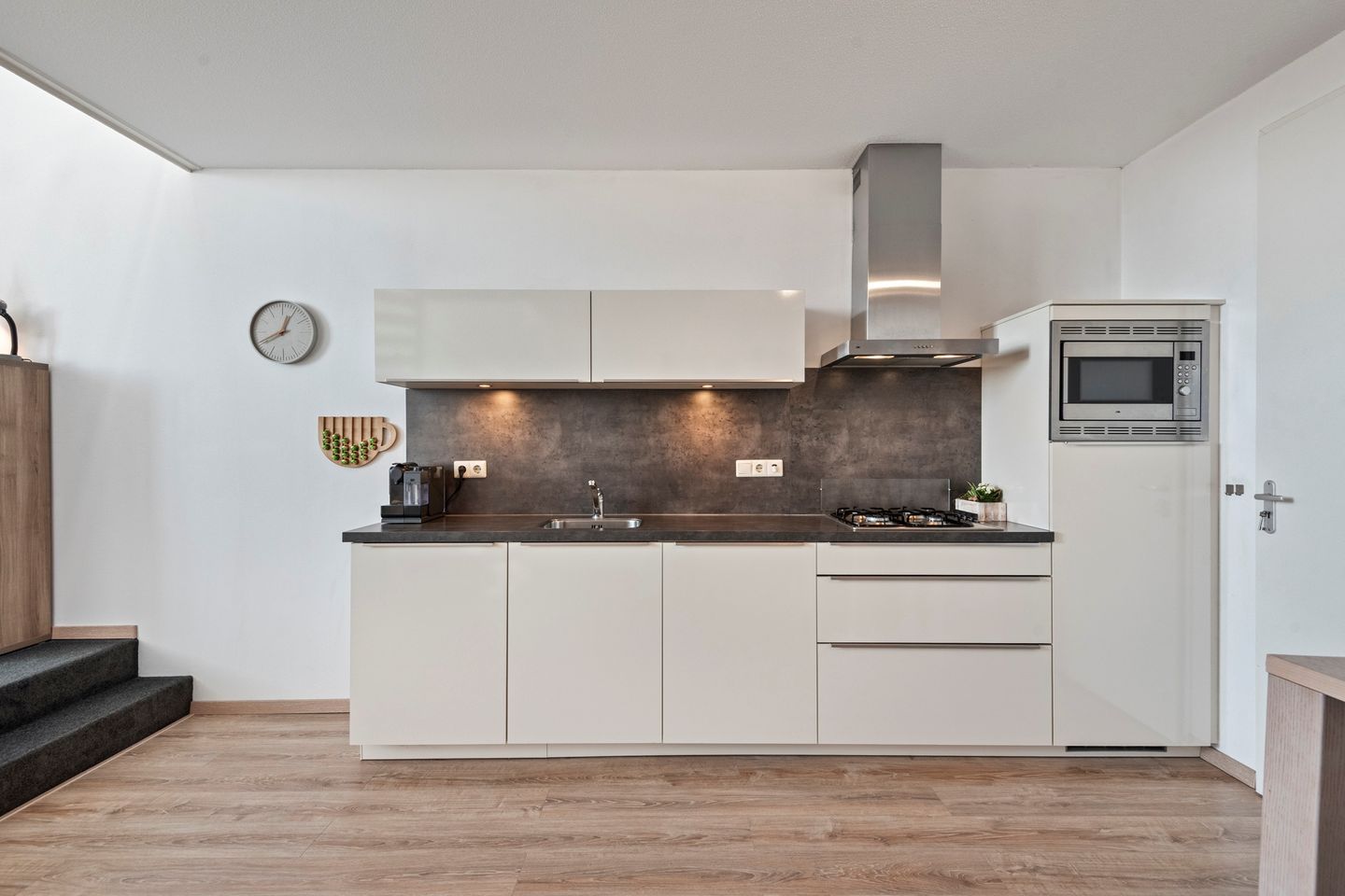 Stylish Maisonette in Heart of Steenbergen Center — 19