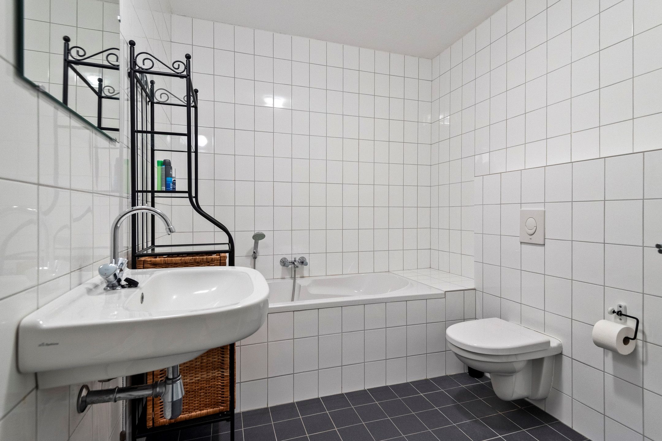 Stylish Maisonette in Heart of Steenbergen Center — 26