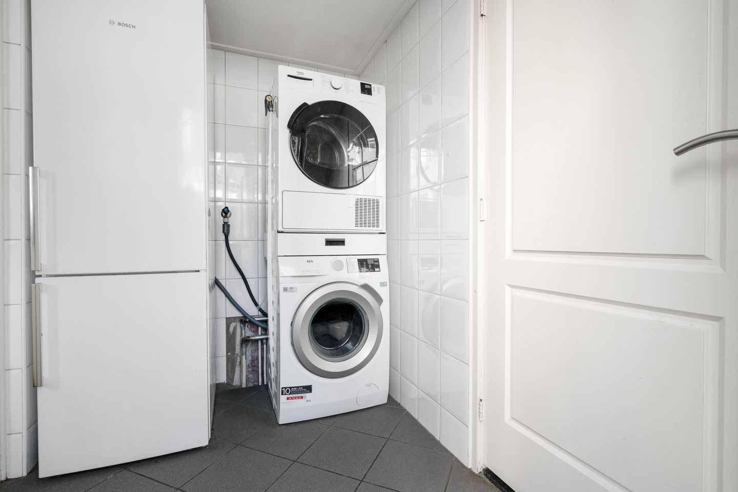 Photo 20 of Van der Capellenstraat 27