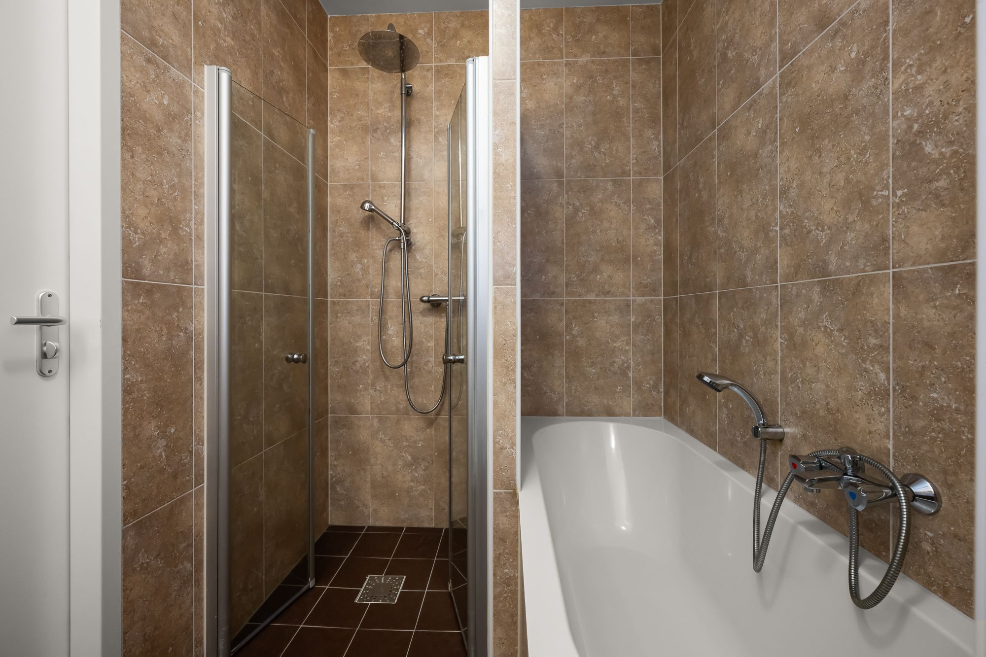 Foto 27 van Admiraal de Ruyterlaan 12-C