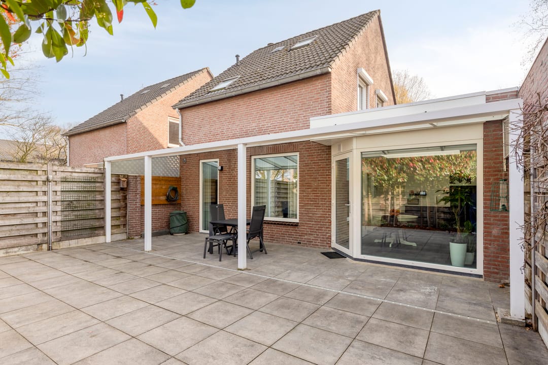 Foto 38 van Schout van der Voortstraat 4