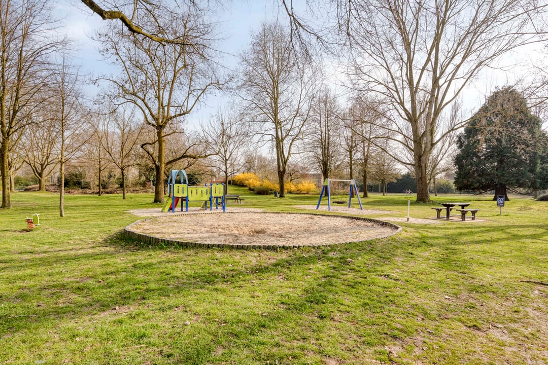 Foto 43 van Schout van der Voortstraat 4