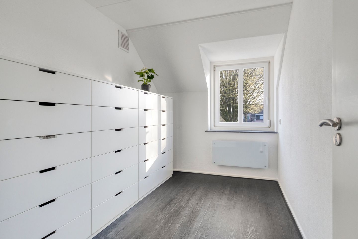 Foto 29 van Schout van der Voortstraat 4