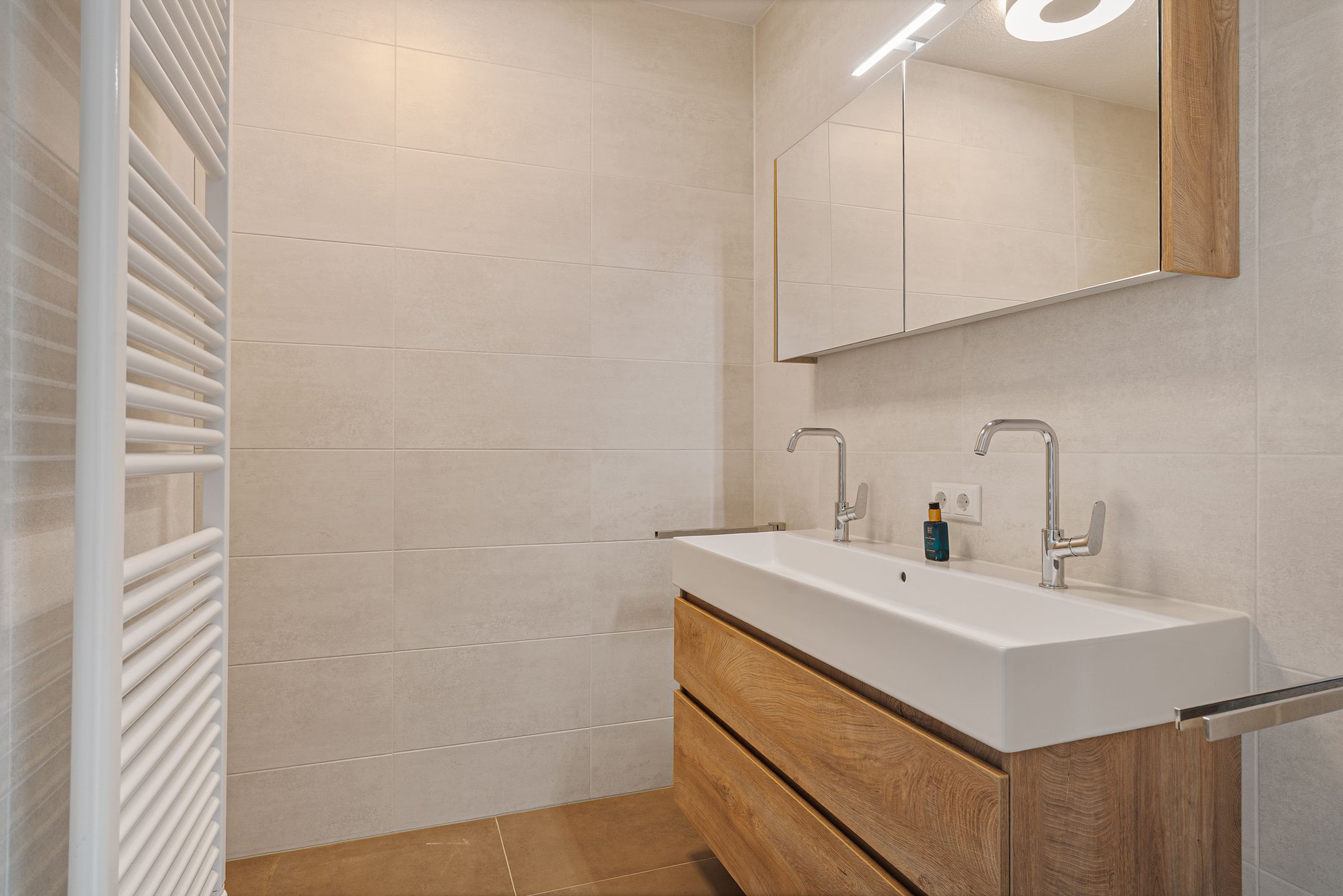 Photo 36 of Burgemeester Augustijnstraat 151