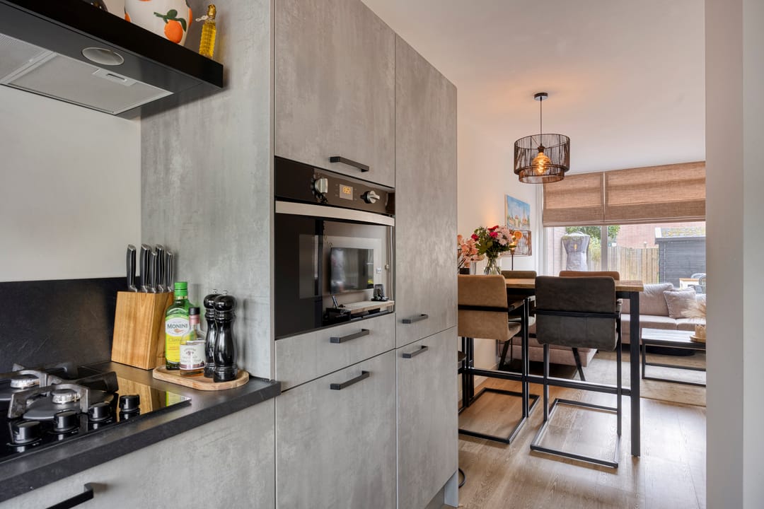 Foto 8 van Leliestraat 3