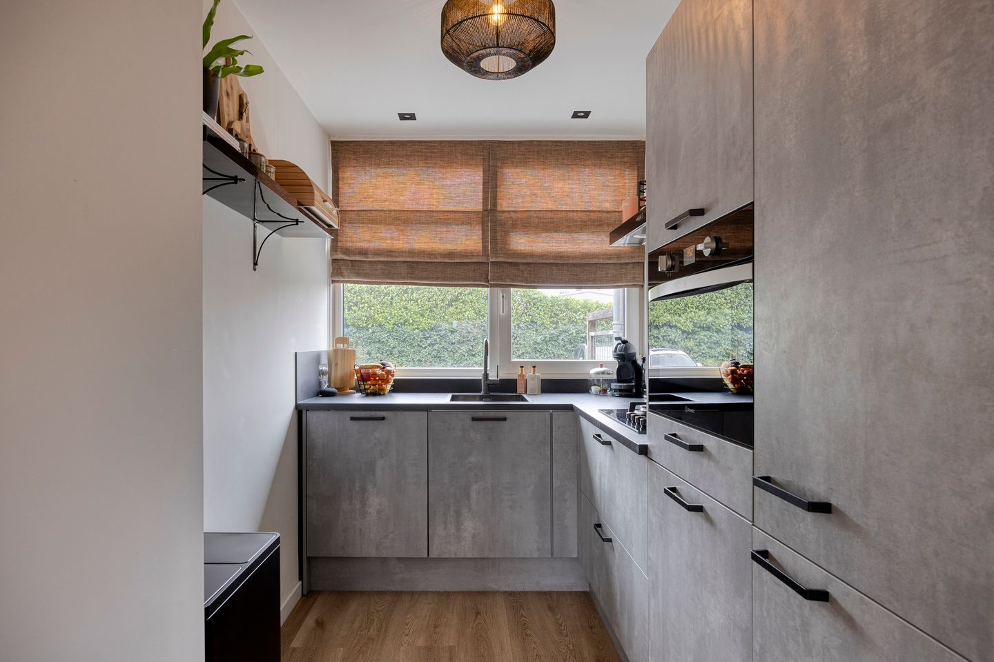 Foto 10 van Leliestraat 3