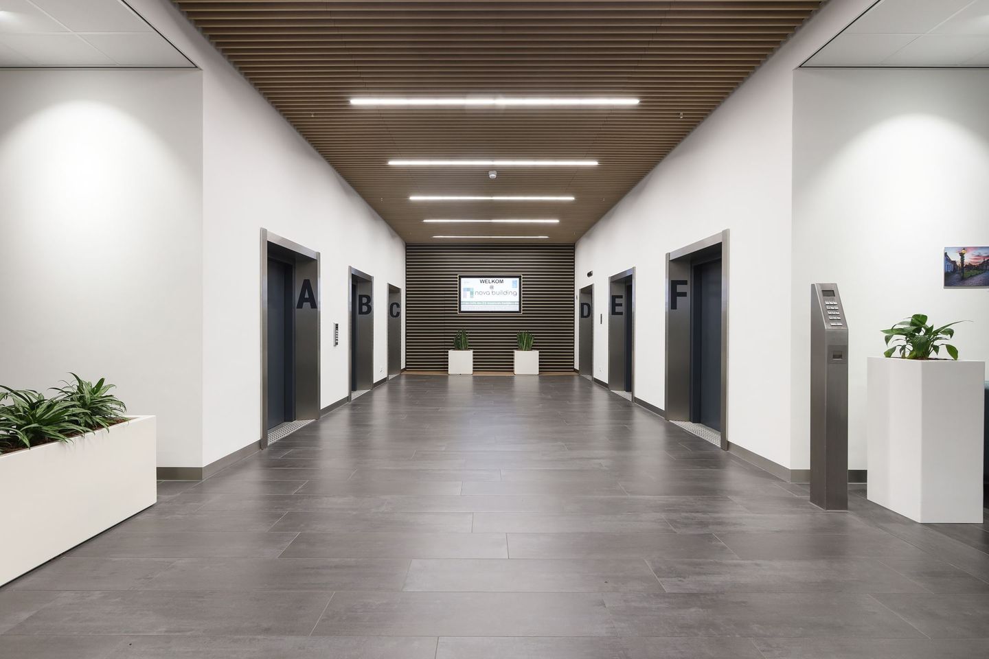 Bekijk foto 4 van Churchilllaan 11