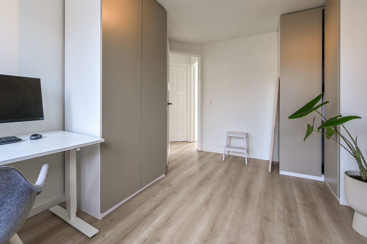 Photo 25 of Van Zeggelenstraat 67