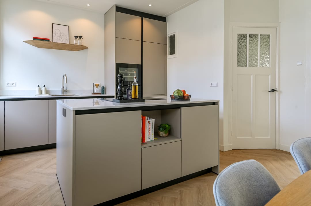 Photo 11 of Van Zeggelenstraat 67