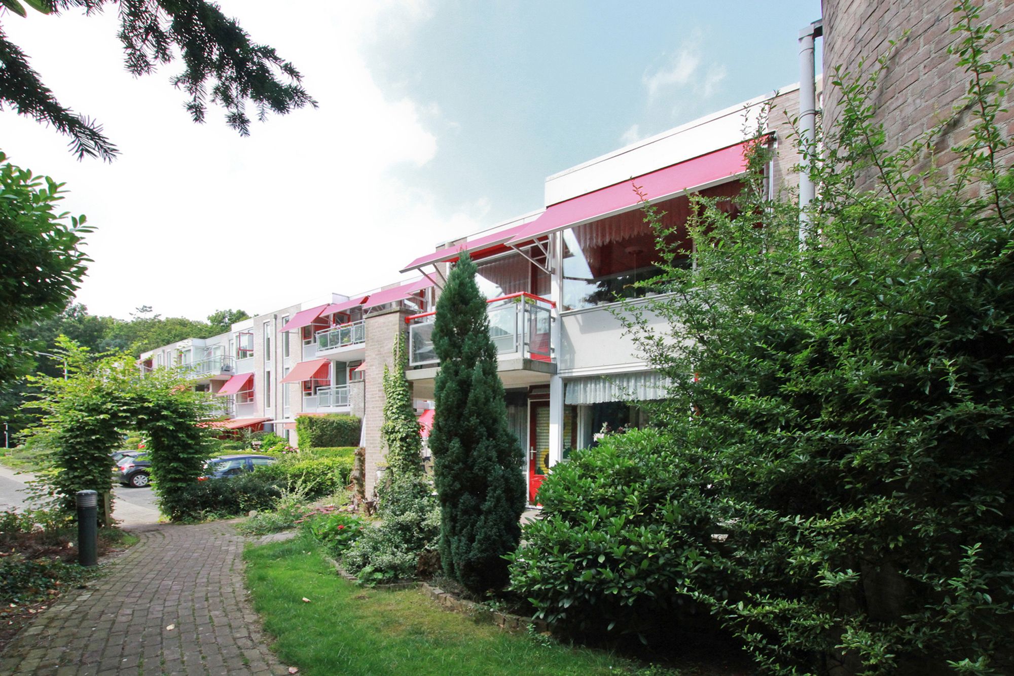 Foto 3 van Albert Plesmanring 47