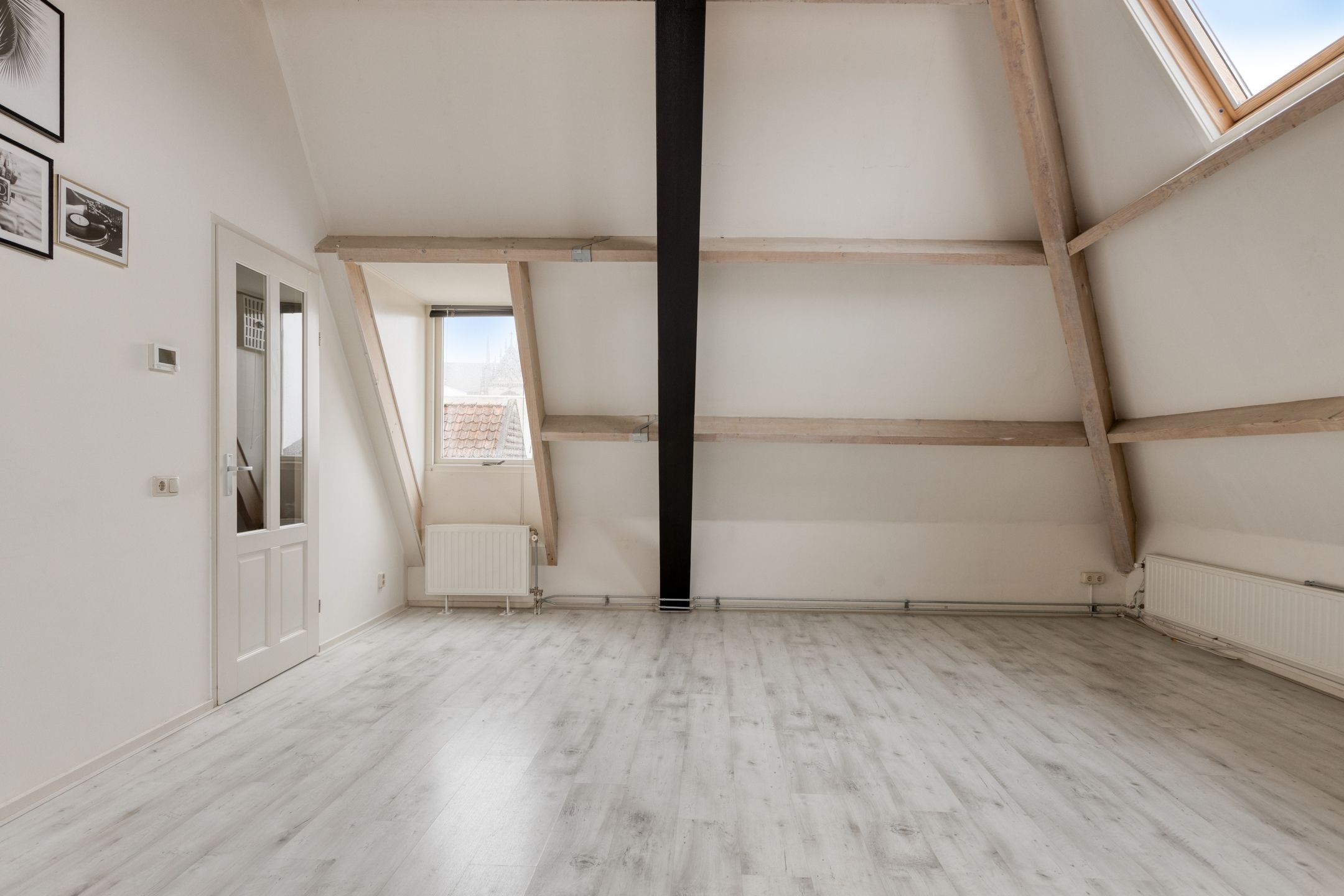 Unique Top Floor Apartment with Characteristic Beams in Goes Center — 21