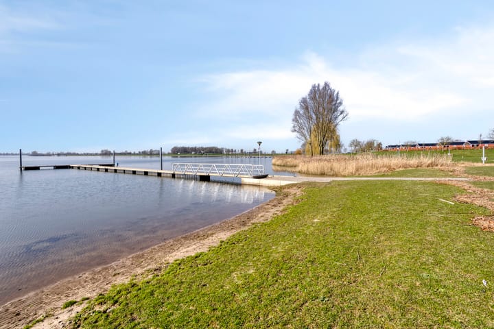 Foto 3 van Eiland van Maurik 7-K123