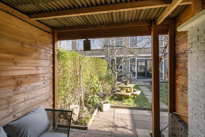 Photo 4 of Ericastraat 10