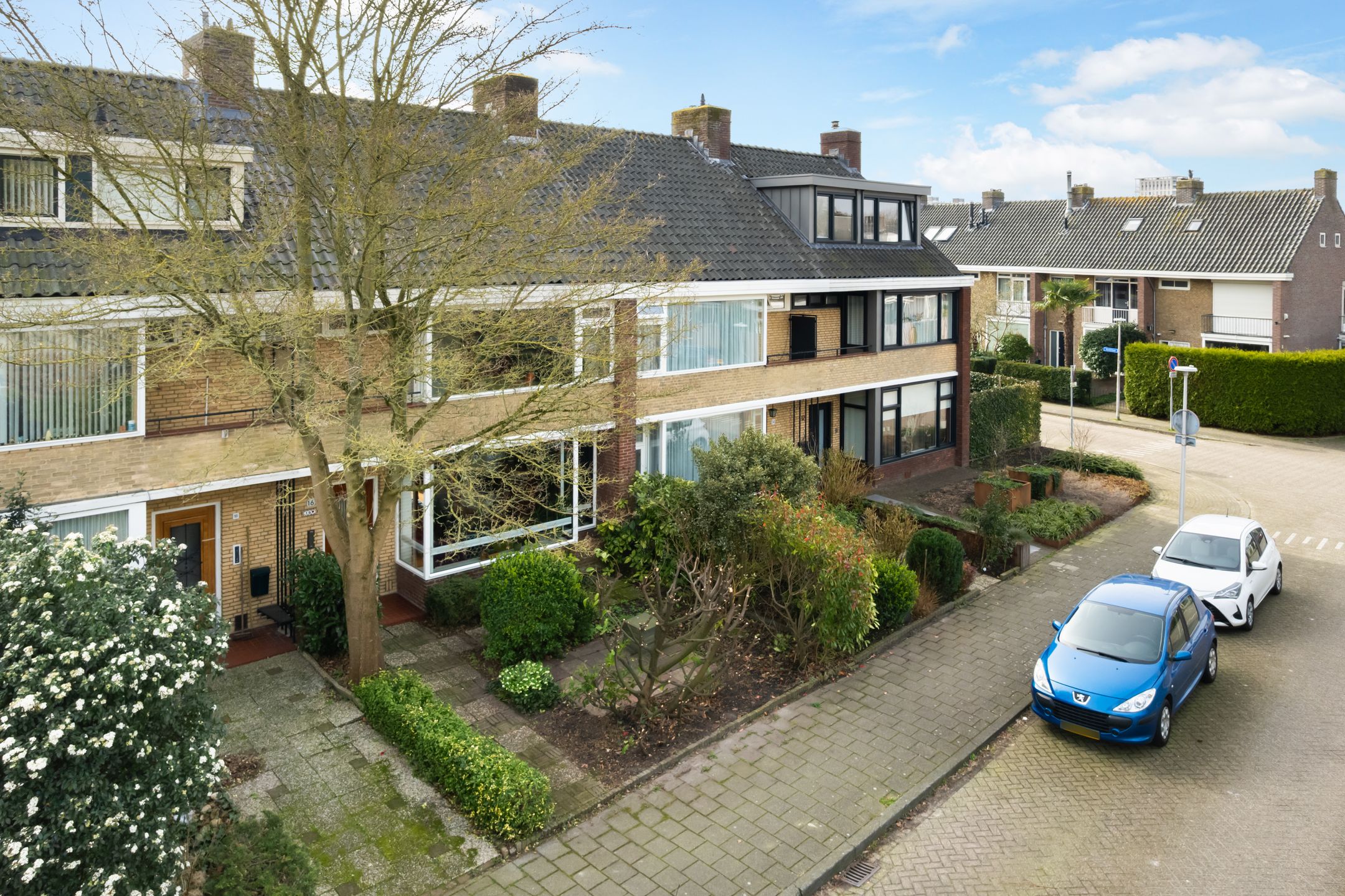 Foto 66 van De Genestetstraat 16