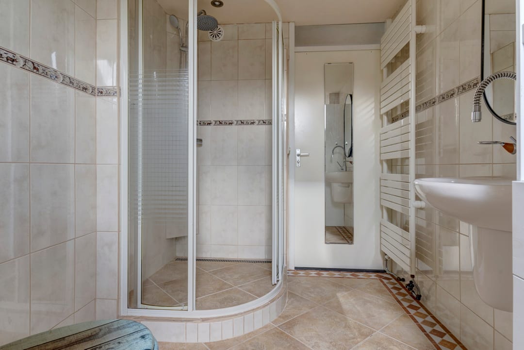 Spacious terraced house with 4 bedrooms near the center of Westervoort — 22