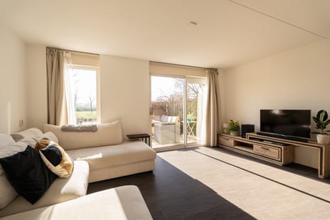 Bromelia 68 secondary image