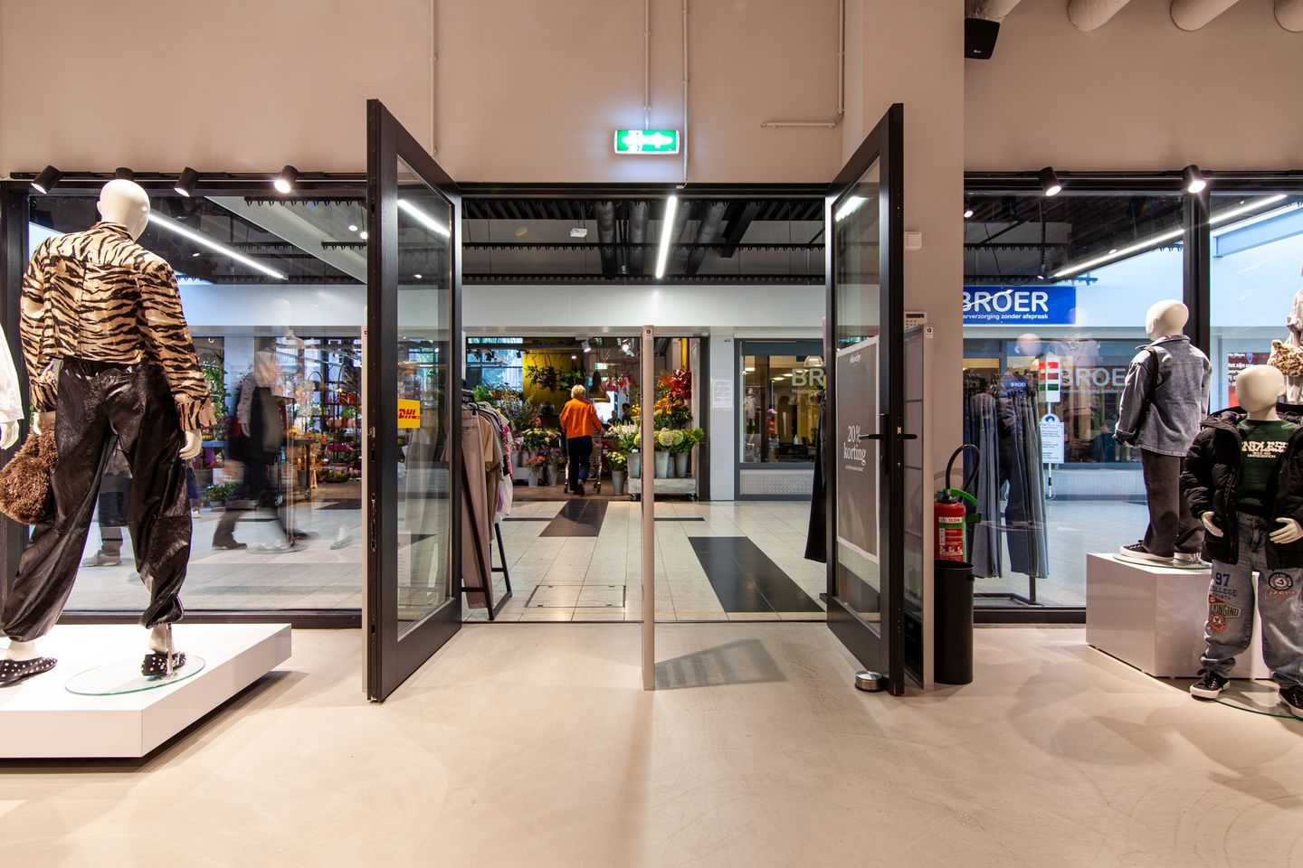 Bekijk foto 4 van Lekkenburg 43