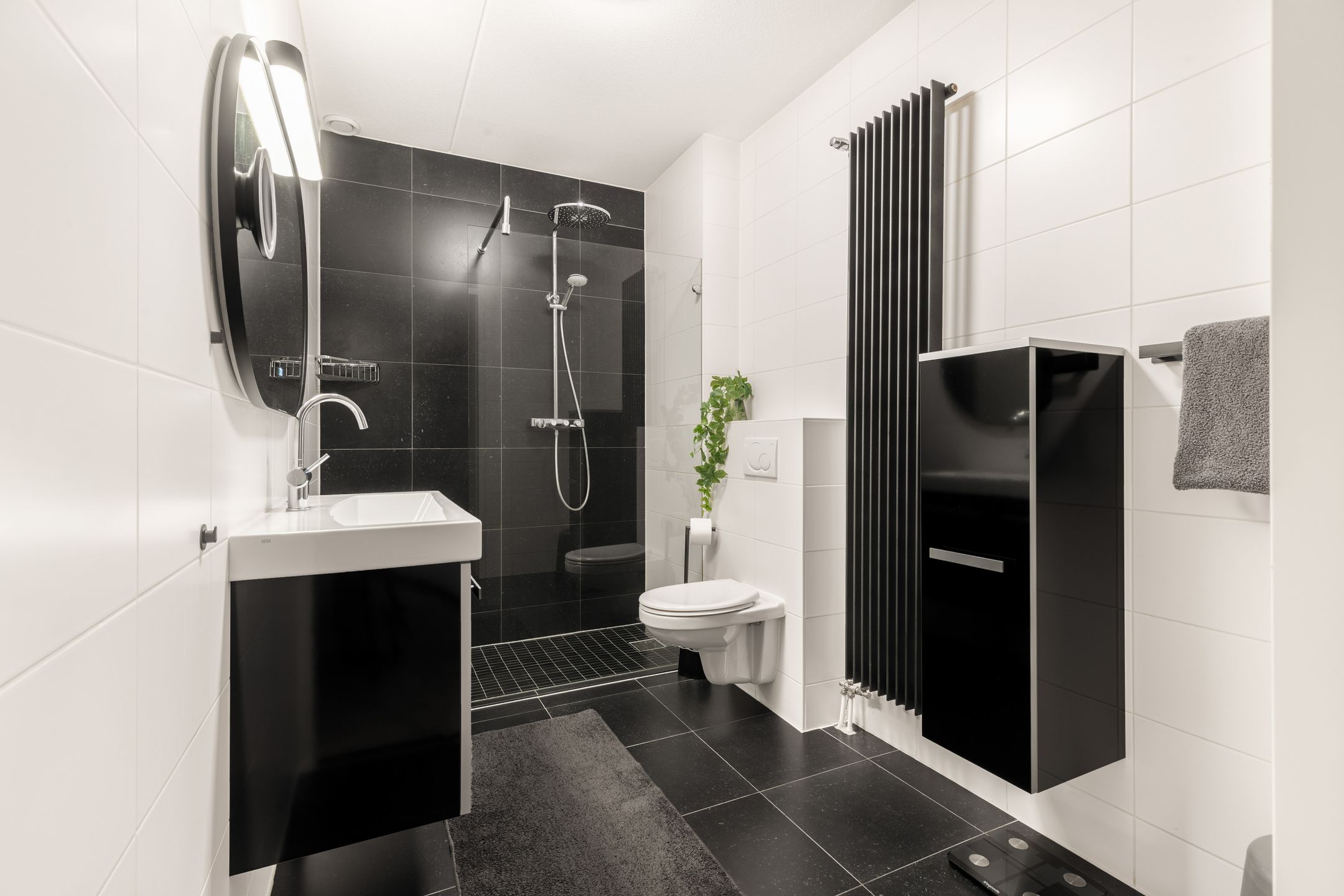 Photo 33 of Weegbree 21