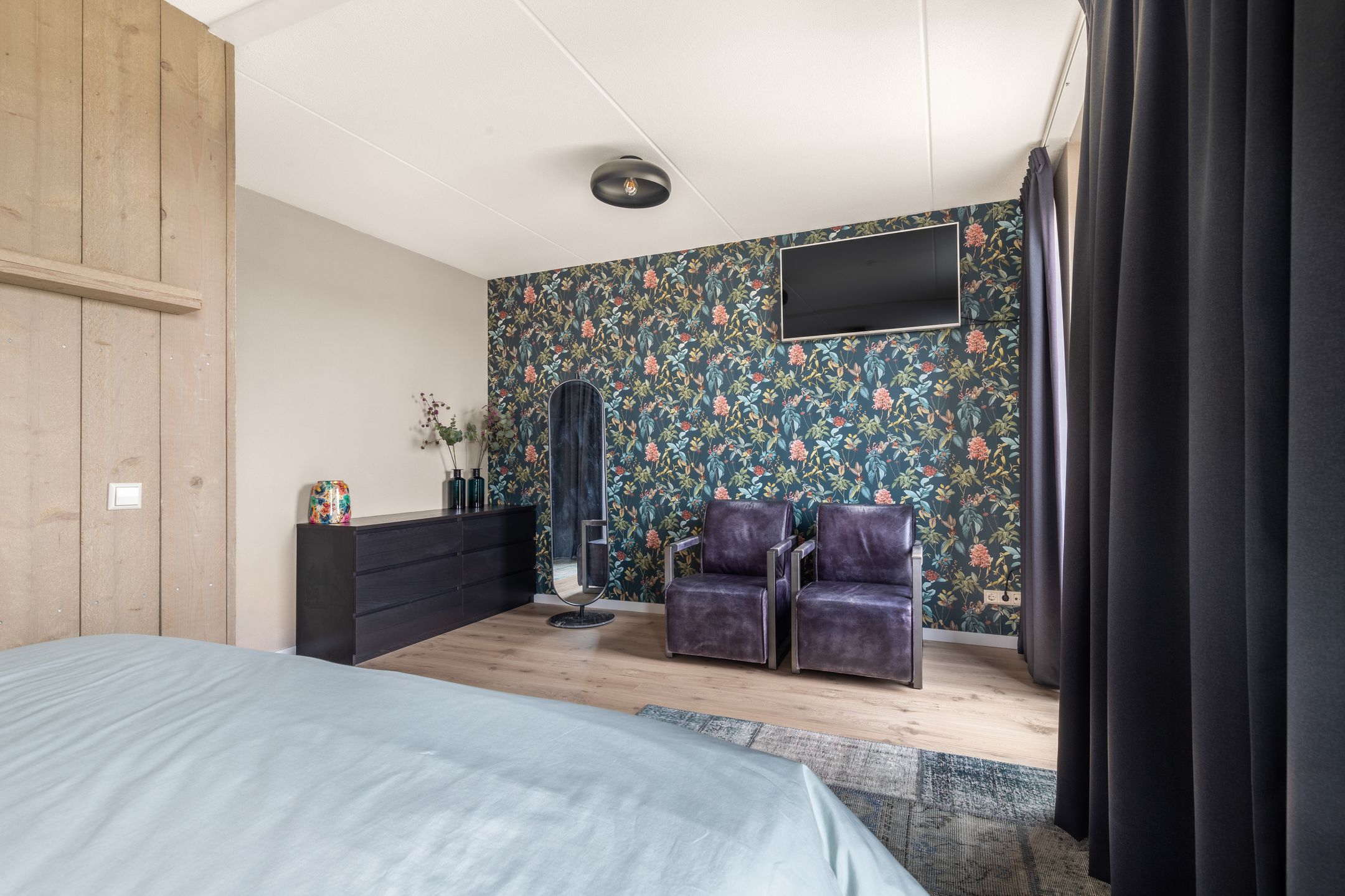 Photo 36 of Weegbree 21