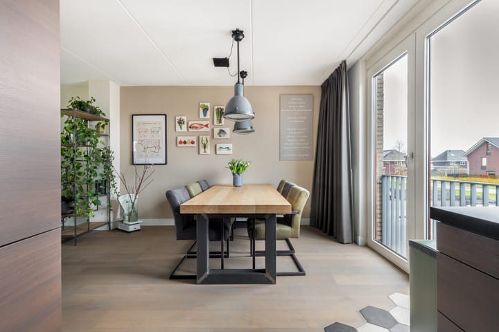 Photo 4 of Weegbree 21