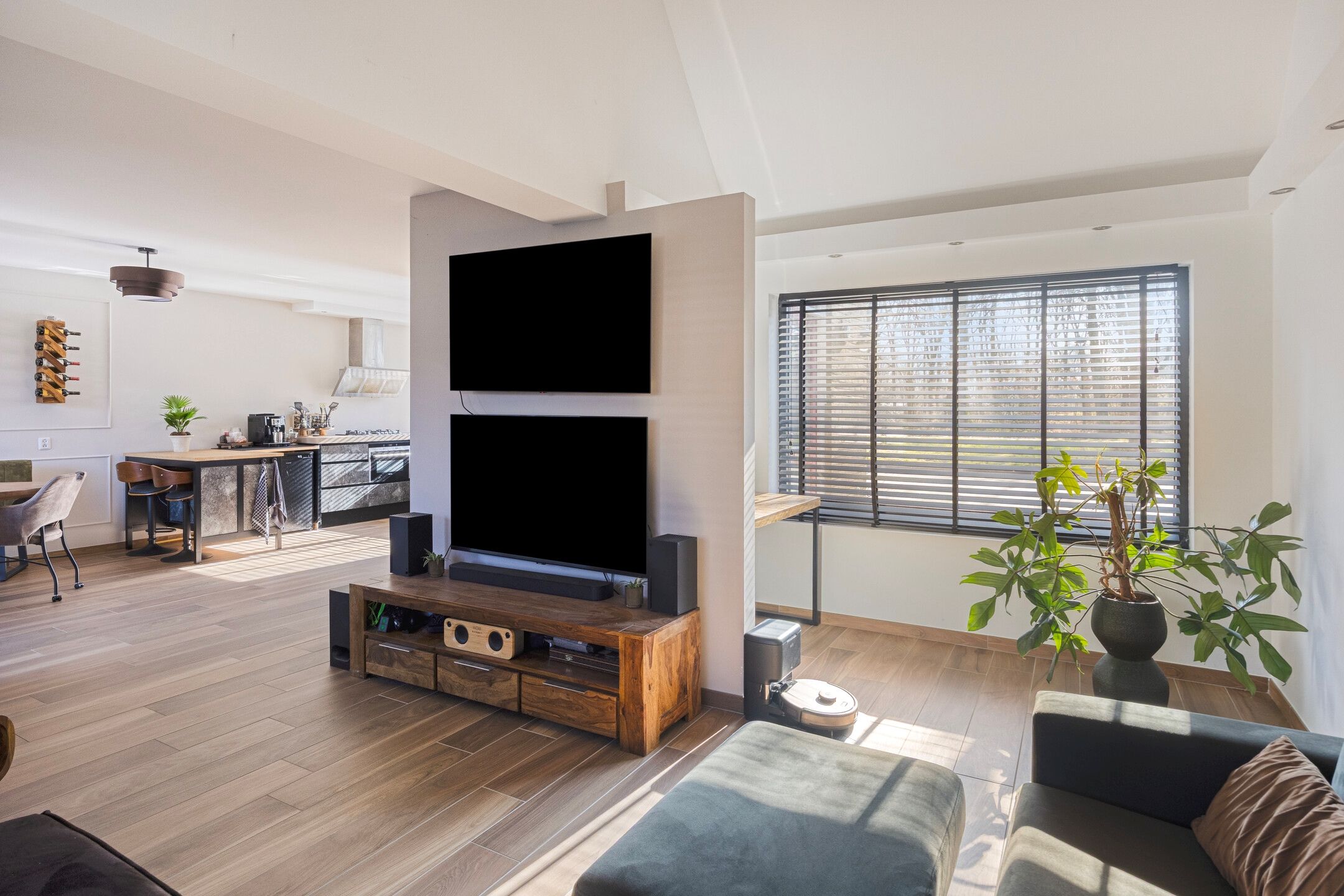 Foto 15 van Vecht 44