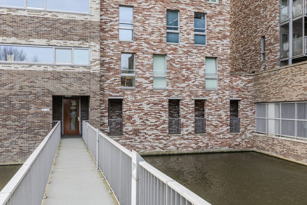 Foto 7 van Bermuda 110