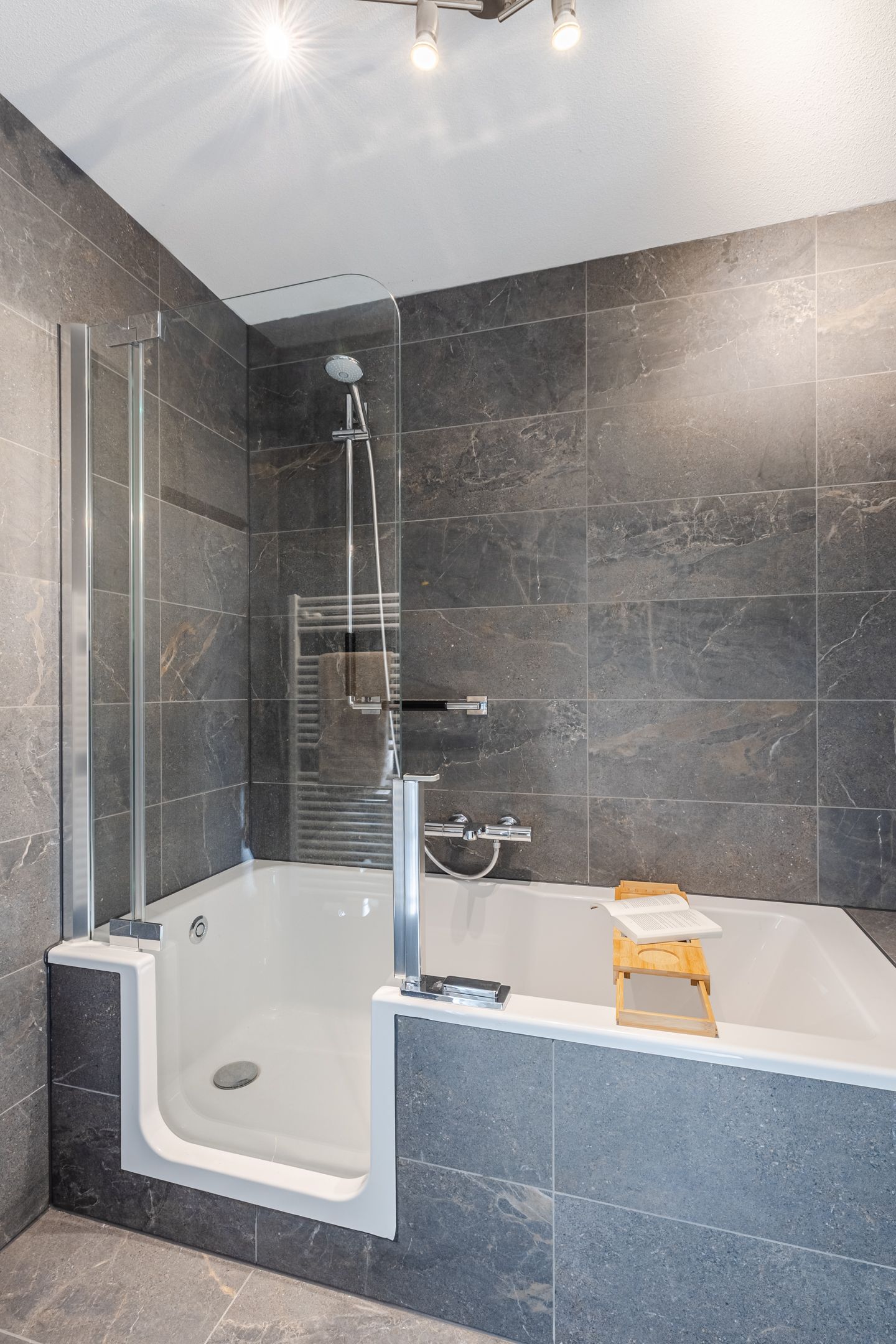 Foto 50 van Bermuda 110