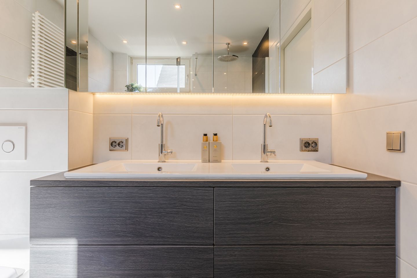 Photo 35 of Schoutlaan 38