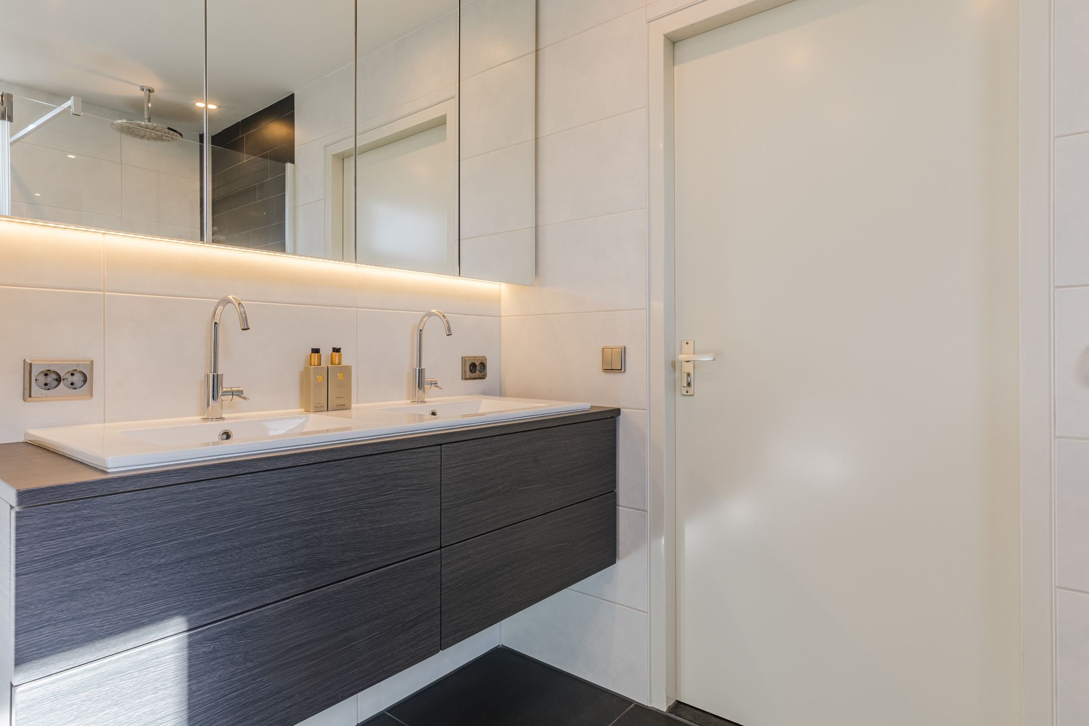 Photo 36 of Schoutlaan 38