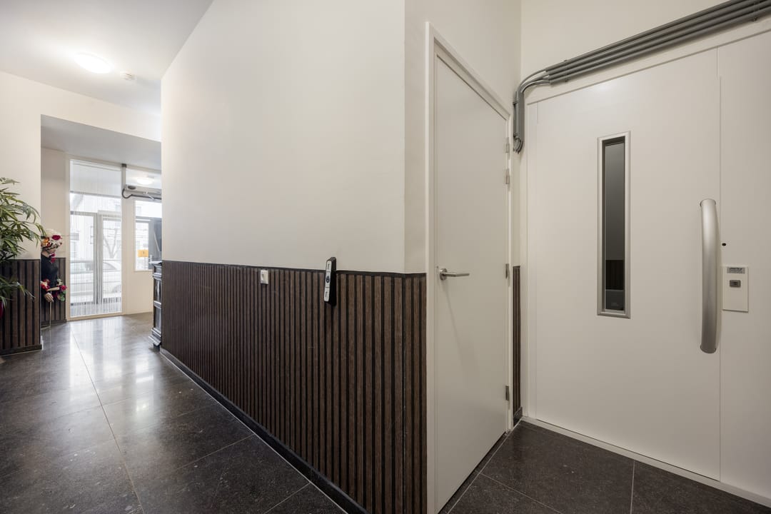 Foto 8 van Frans Douvenstraat 9-C