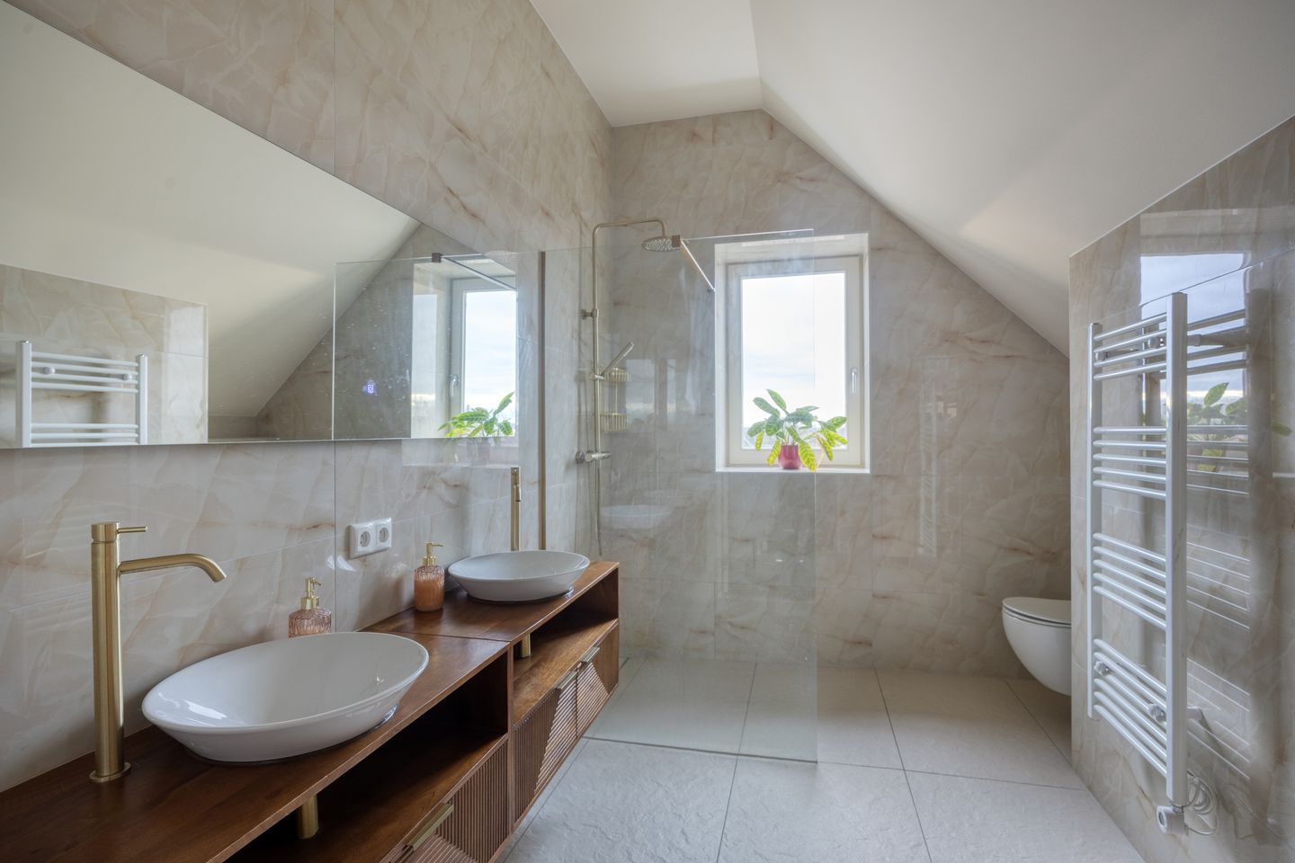 Foto 29 van Frans Douvenstraat 9-C