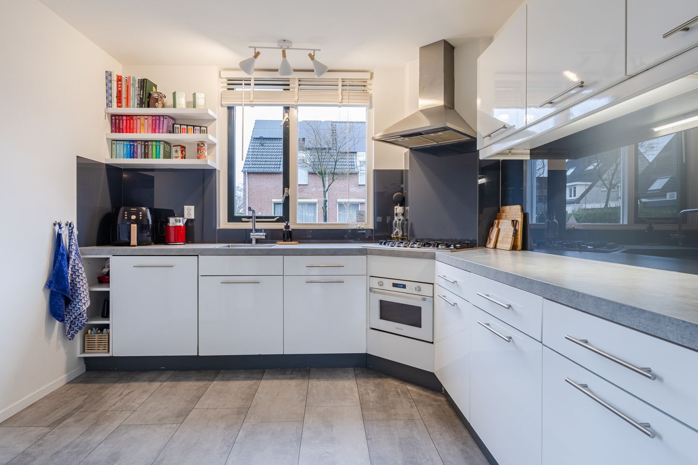 Foto 10 van Kruisbes 2