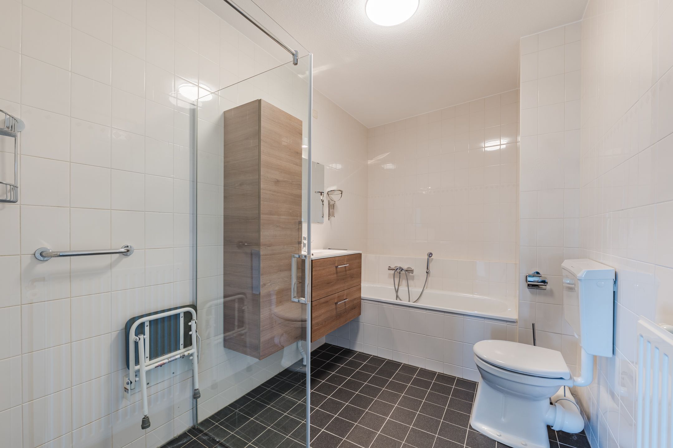 Photo 24 of Perzikstraat 56