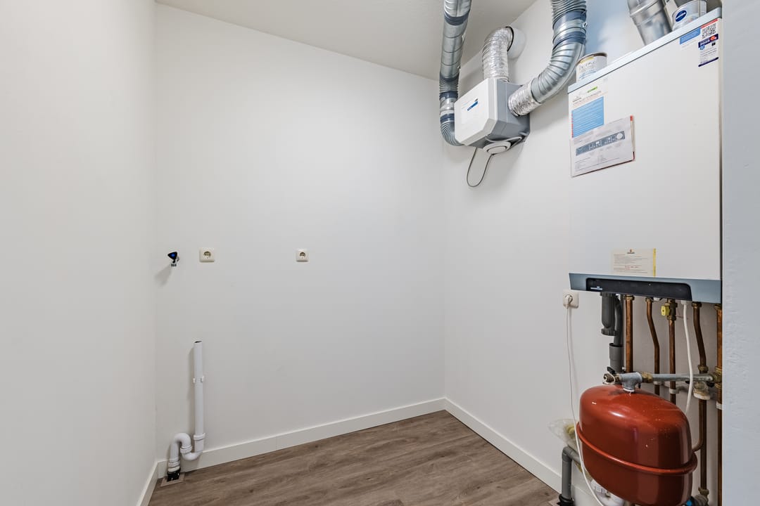 Photo 28 of Perzikstraat 56