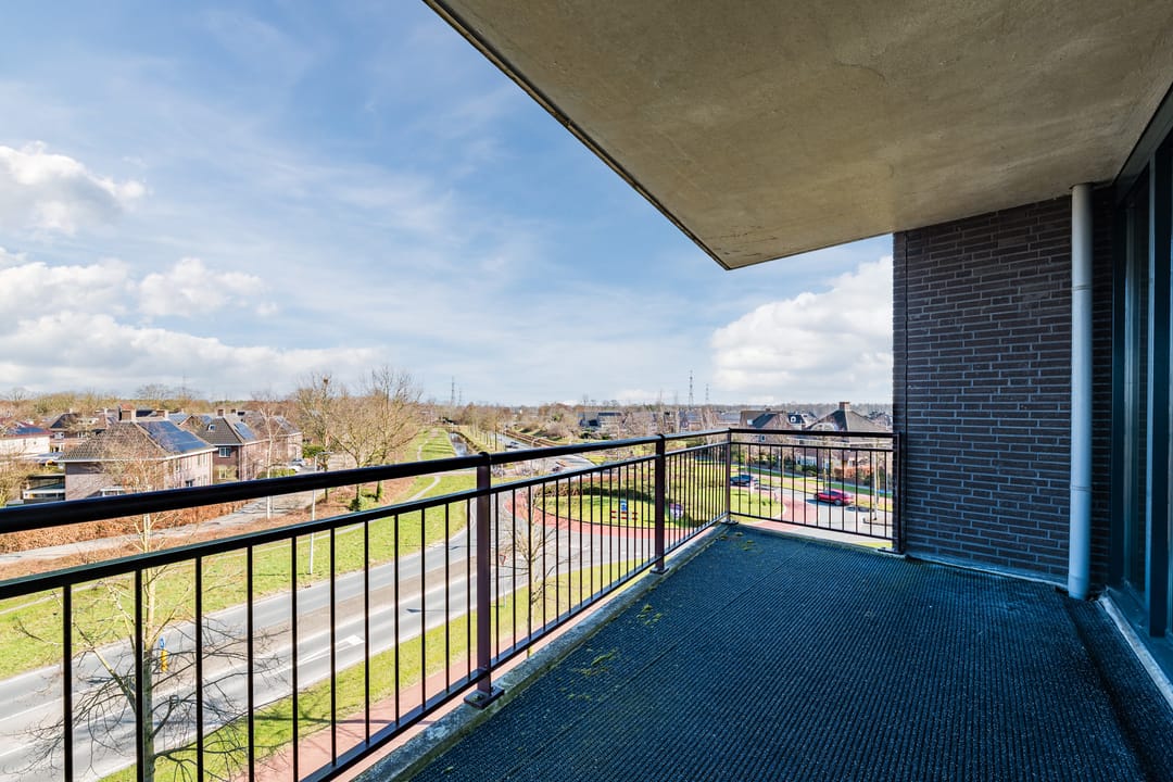 Photo 31 of Perzikstraat 56