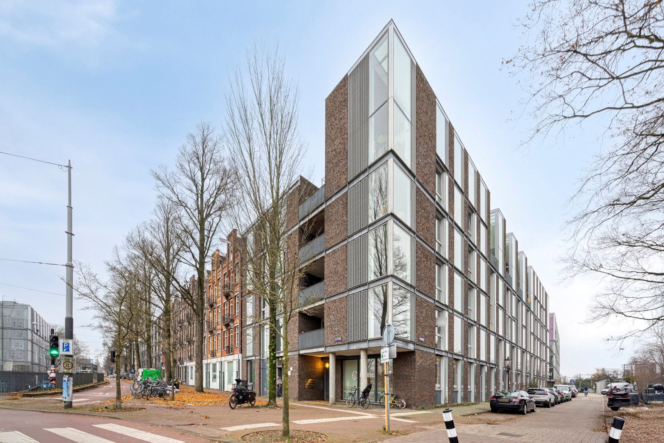 Luxury Penthouse in Amsterdam-Oost with Roof Terrace and Parking — 52